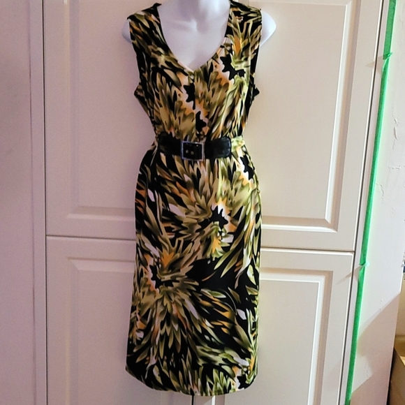 Pennington's Print Dress 1X Abstract Yellow Green Black Belt Sleeveless - Picture 1 of 6